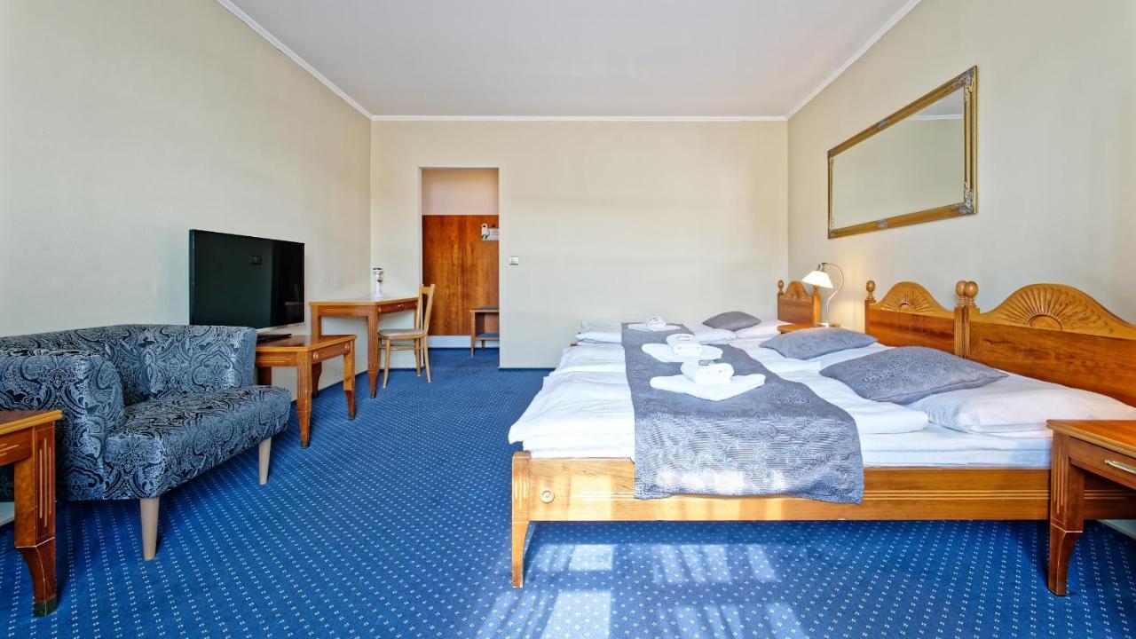 Hotel Napoleon Austerlitz 外观 照片