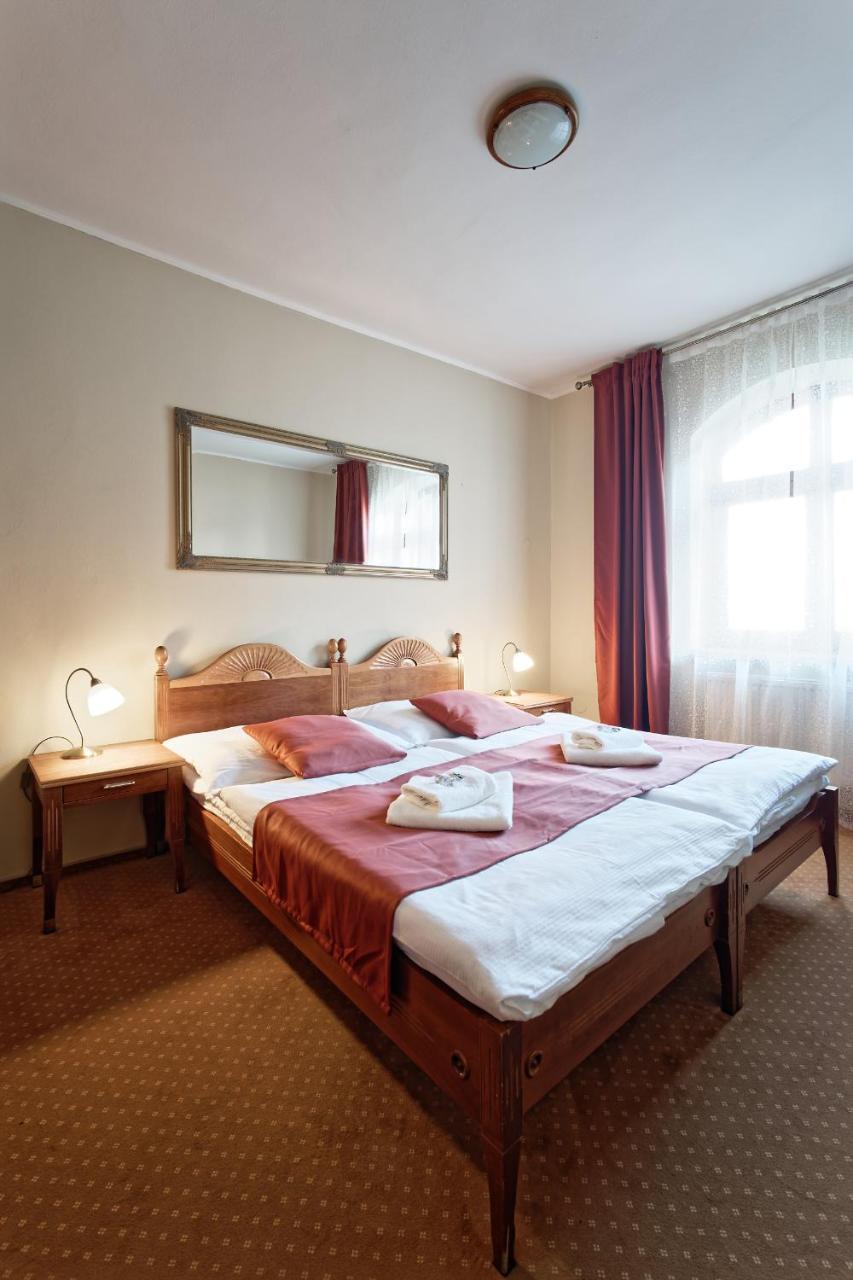 Hotel Napoleon Austerlitz 外观 照片