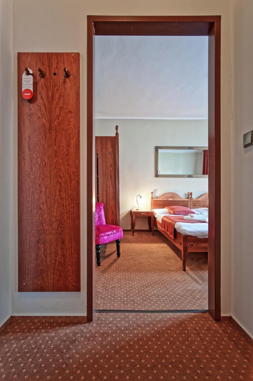 Hotel Napoleon Austerlitz 外观 照片